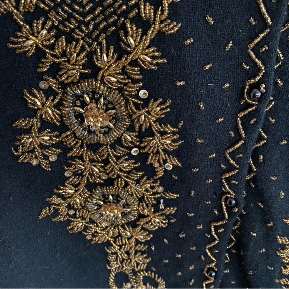 Vintage beaded wool, black sweater with gold beading - Picture 4 of 11